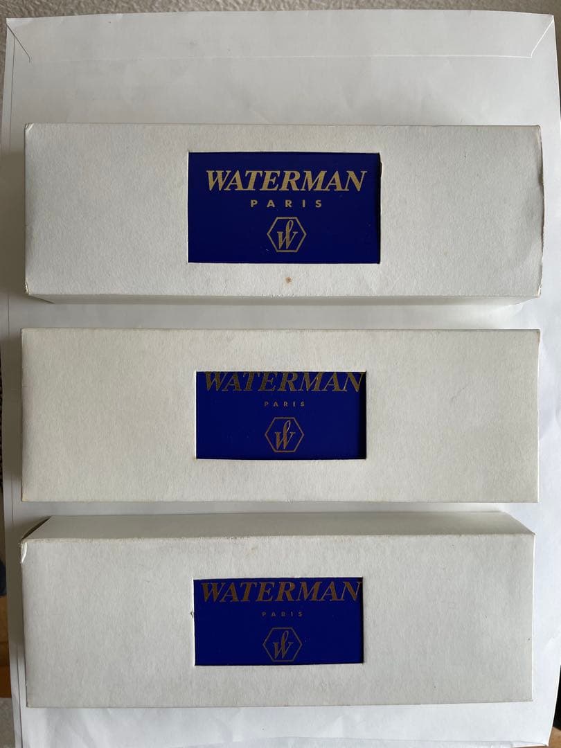 Waterman L'Oreal Paris fountain pen set with green, blue, and red marble finishes length 13 cm