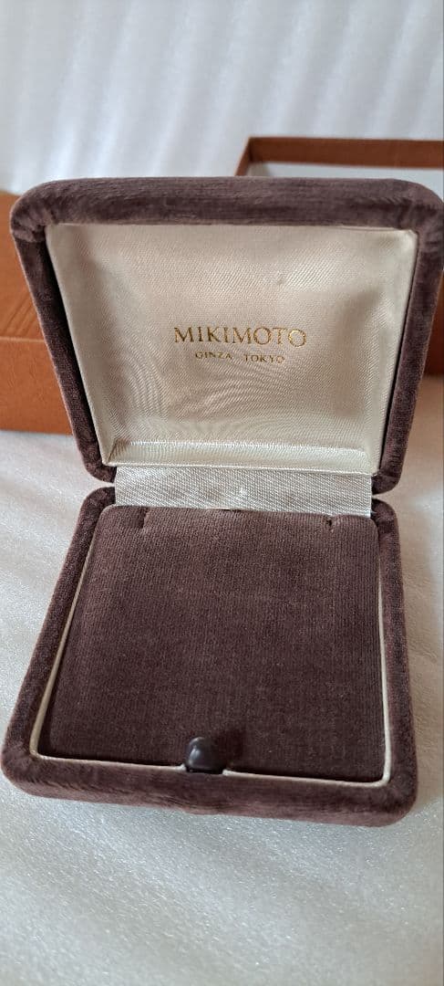 K18 Necklace 40 cm Mikimoto elegant gold chain displayed on white background