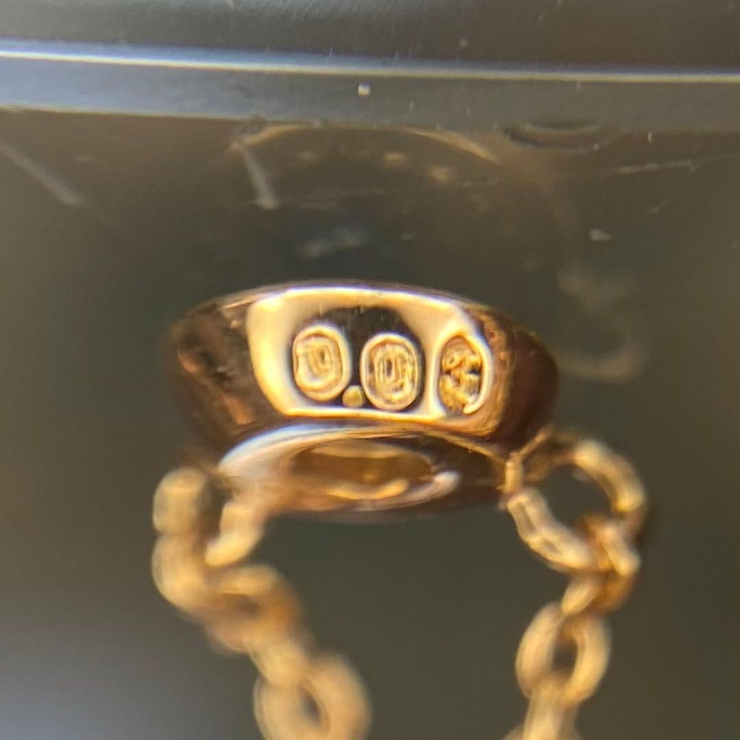 AGETE K18 yellow gold necklace with 0.03 ct rose cut diamond and milgrain detailing on a delicate chain