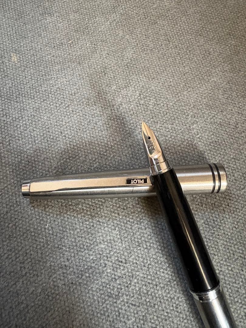 Pilot high-grade silver and black metal fountain pen with fine tip from 1970s Japan