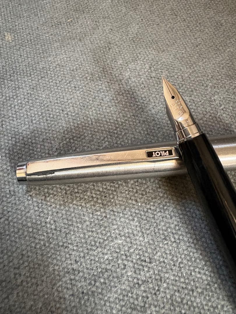 Pilot high-grade silver and black metal fountain pen with fine tip from 1970s Japan