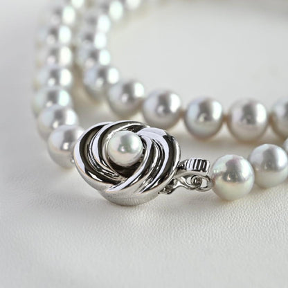 Takatsuki Akoya pearl necklace featuring 6.7mm round pearls on a 42cm silver tone strand with silver clasp