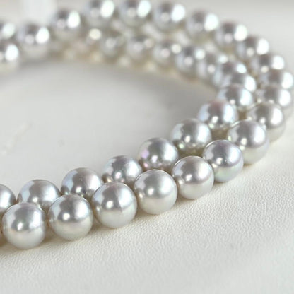 Takatsuki Akoya pearl necklace featuring 6.7mm round pearls on a 42cm silver tone strand with silver clasp