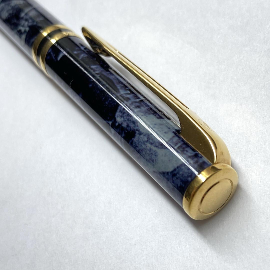 Waterman mechanical pencil in gray marble pattern with gold accents and 0.5 mm lead