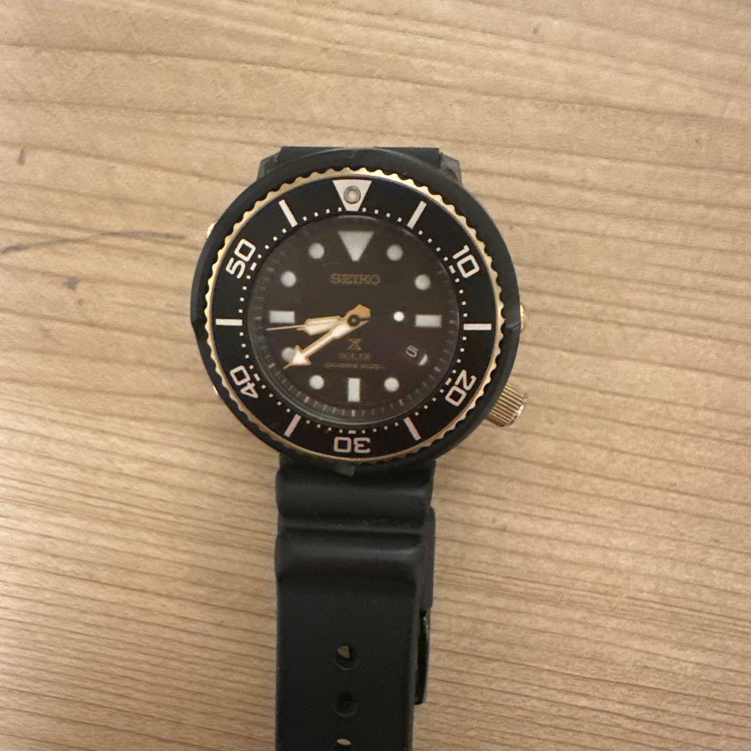 SEIKO V147 Solar Men's Watch — Japanese