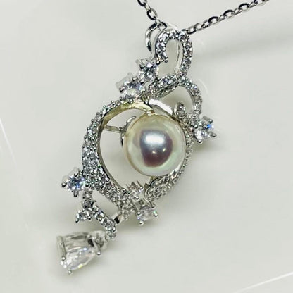 Akoya pearl necklace with 7.5mm unbleached pearls and silver S925 engraved clasp in blue color