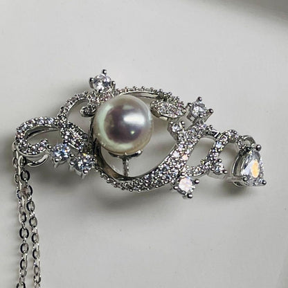 Akoya pearl necklace with 7.5mm unbleached pearls and silver S925 engraved clasp in blue color