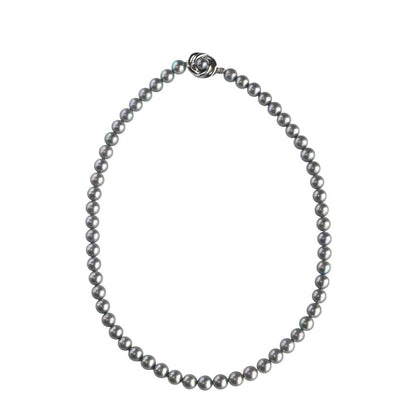 Takatoshi Akoya pearl necklace measuring 41.5 cm with lustrous white pearls and elegant design