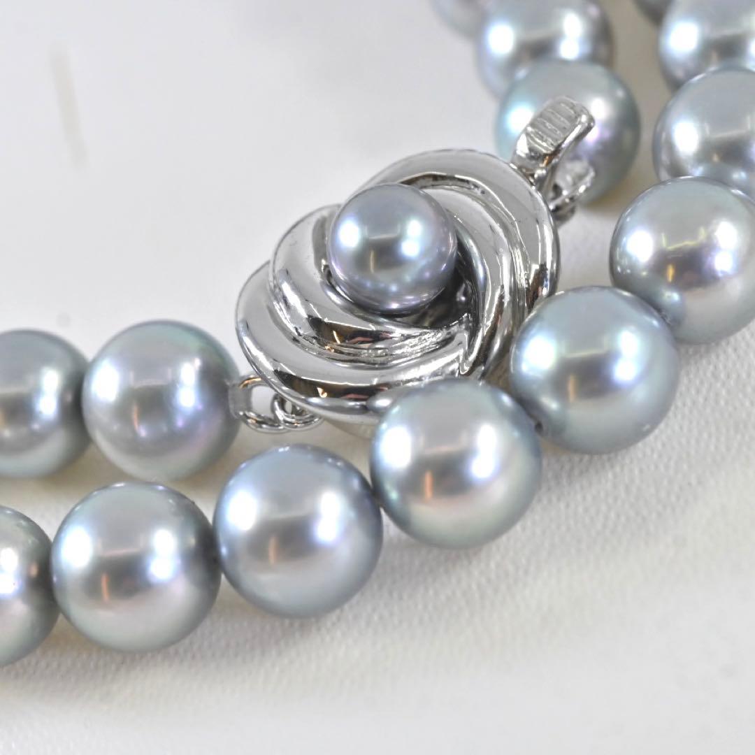 Takatoshi Akoya pearl necklace measuring 41.5 cm with lustrous white pearls and elegant design