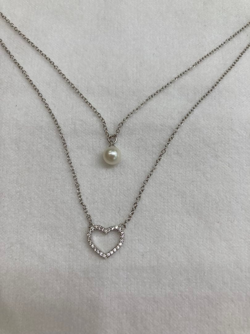 Akoya pearl pendant with 6mm round white-yellow pearl set in Silver 925 metal