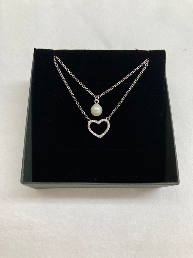 Akoya pearl pendant with 6mm round white-yellow pearl set in Silver 925 metal