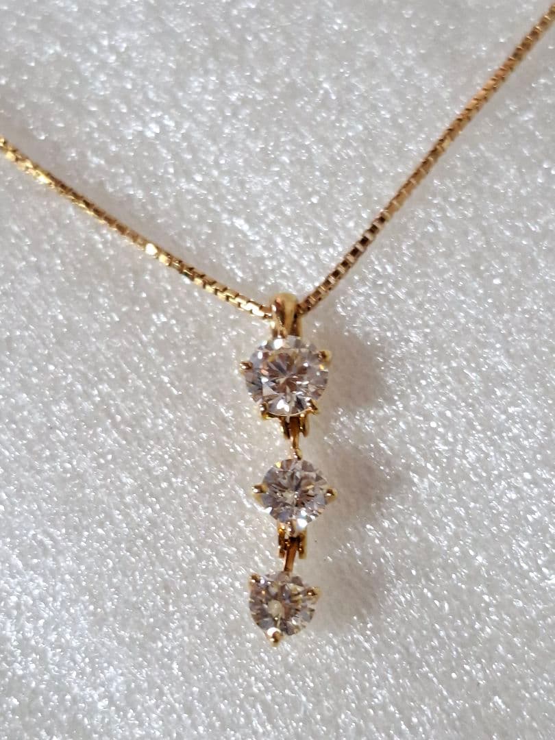 Tasaki diamond necklace featuring 0.53 carat diamonds, 45 cm length, elegant design