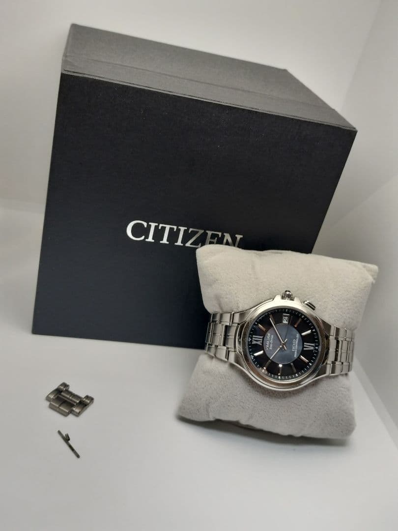 Citizen Excede H410 Solar Men's Watch — Japanese
