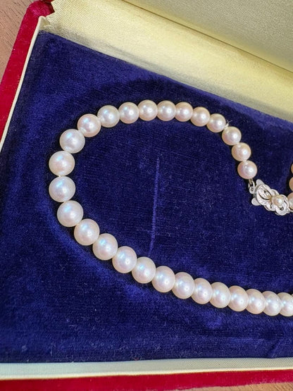 Mikimoto pearl necklace in white gold K14WG with 6.5mm round pearls, 37.5 cm length