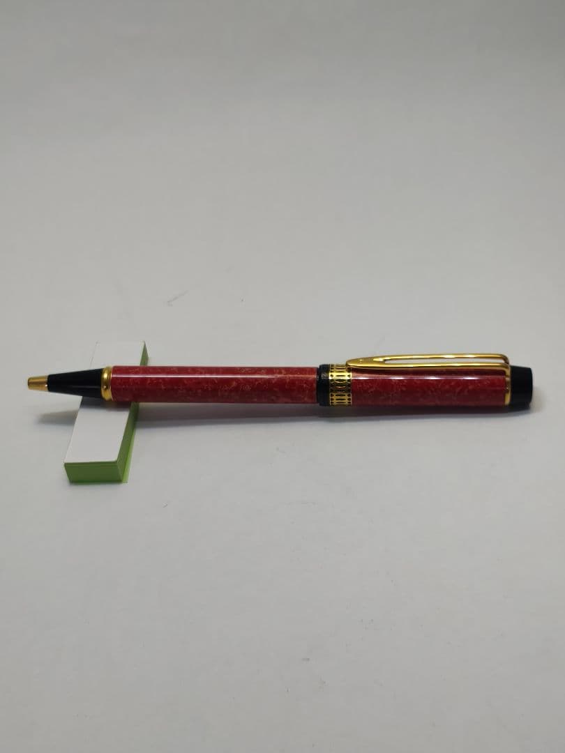 Waterman Le Mans 100 ballpoint pen made of 925 sterling silver with a 141 mm length and 10 mm diameter