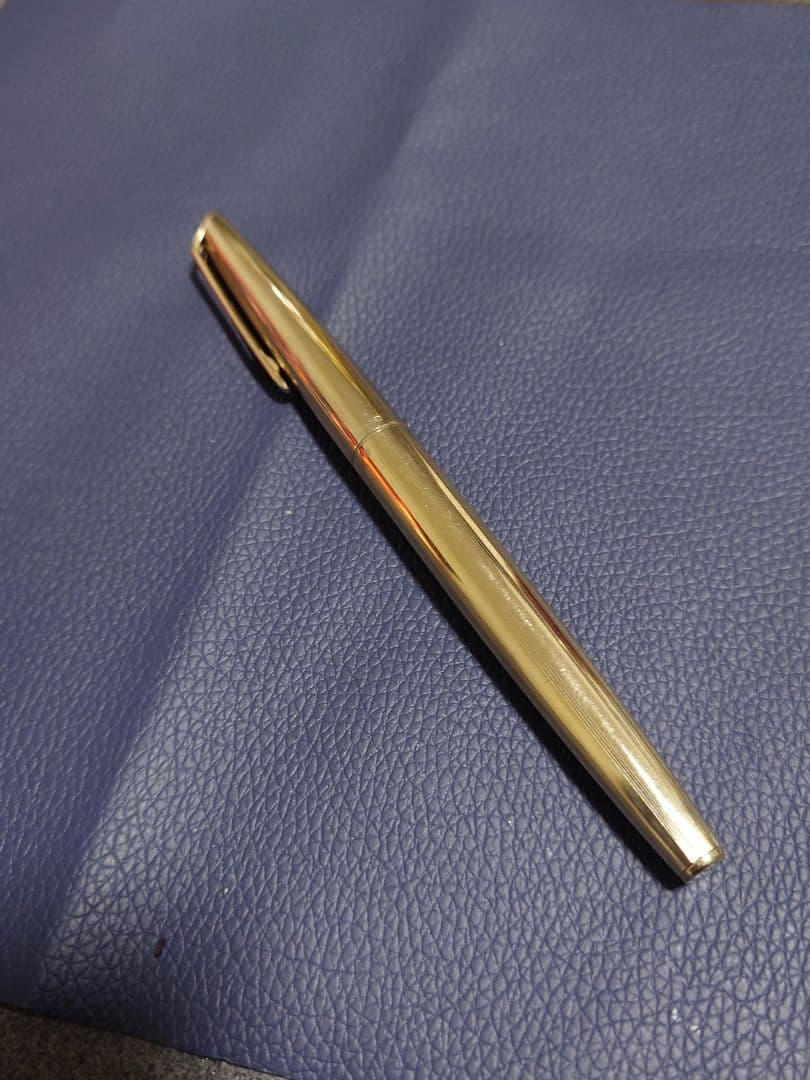 Close-up of Waterman Fountain Pen with 18K gold nib shown in detail