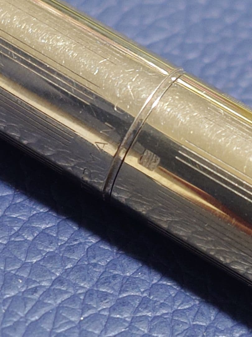 Close-up of Waterman Fountain Pen with 18K gold nib shown in detail
