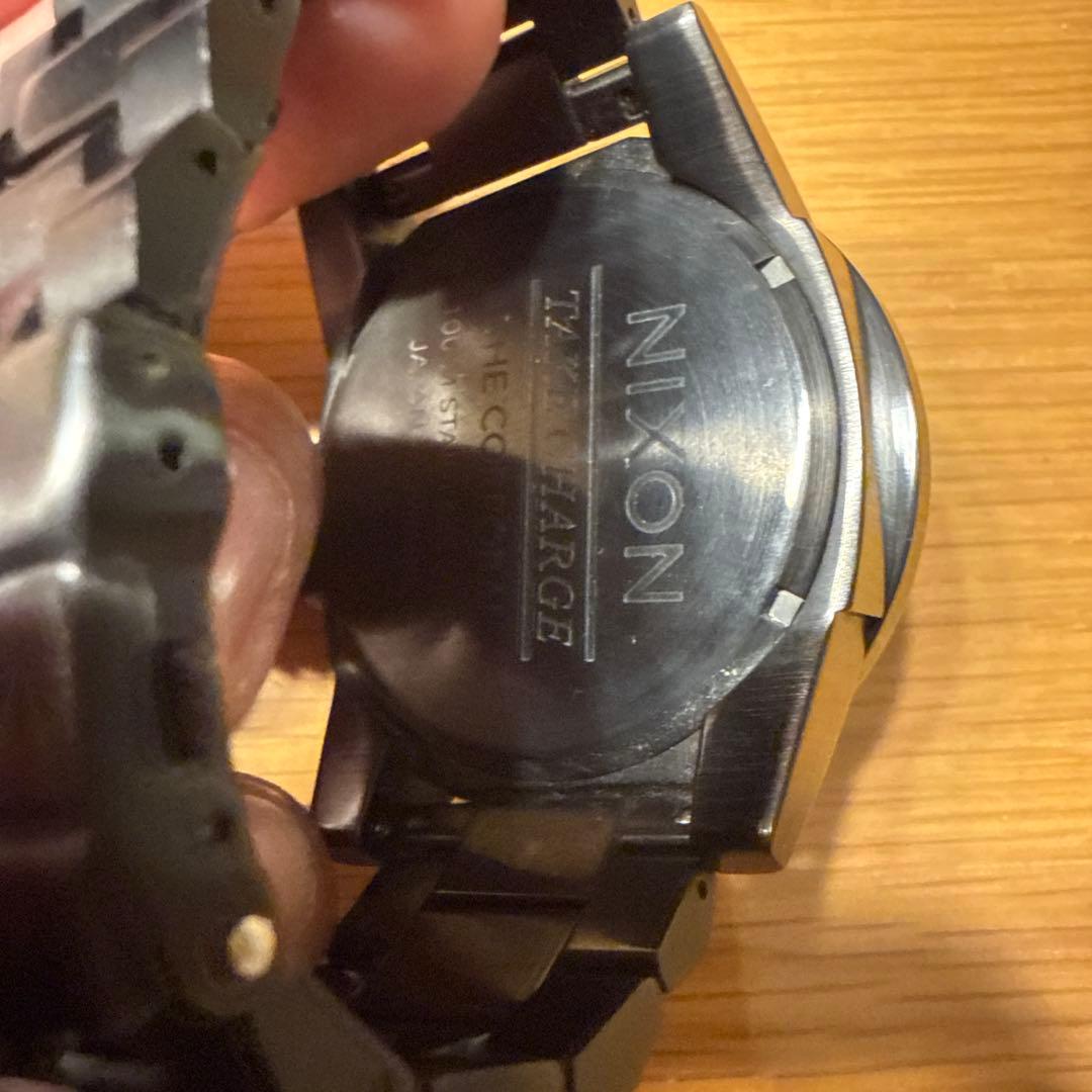 NIXON Series Analog Men's Watch — Japanese