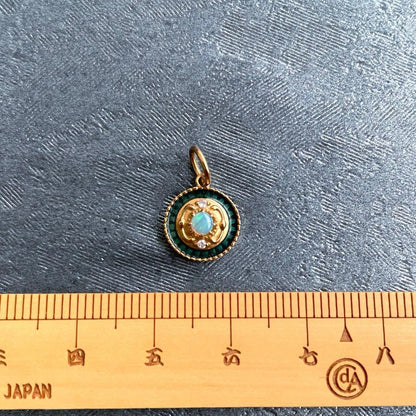 Agete K18 gold pendant top charm with diamond, opal, and green enamel, weight 1.0g, loop size 5mm