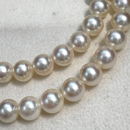 Tasaki Akoya Pearl Necklace featuring 7.5-8mm pearls with silver clasp, 43cm length