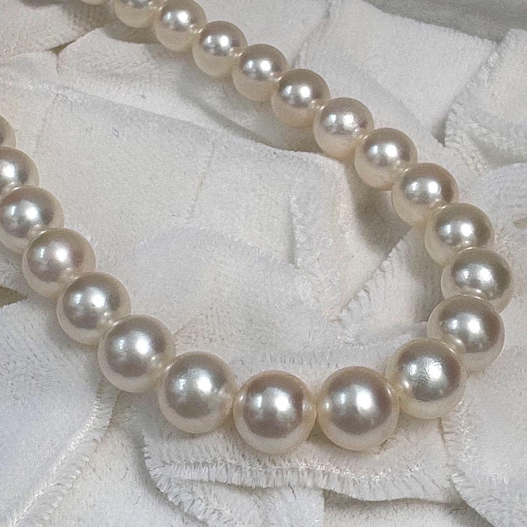 Tasaki Akoya Pearl Necklace featuring 7.5-8mm pearls with silver clasp, 43cm length