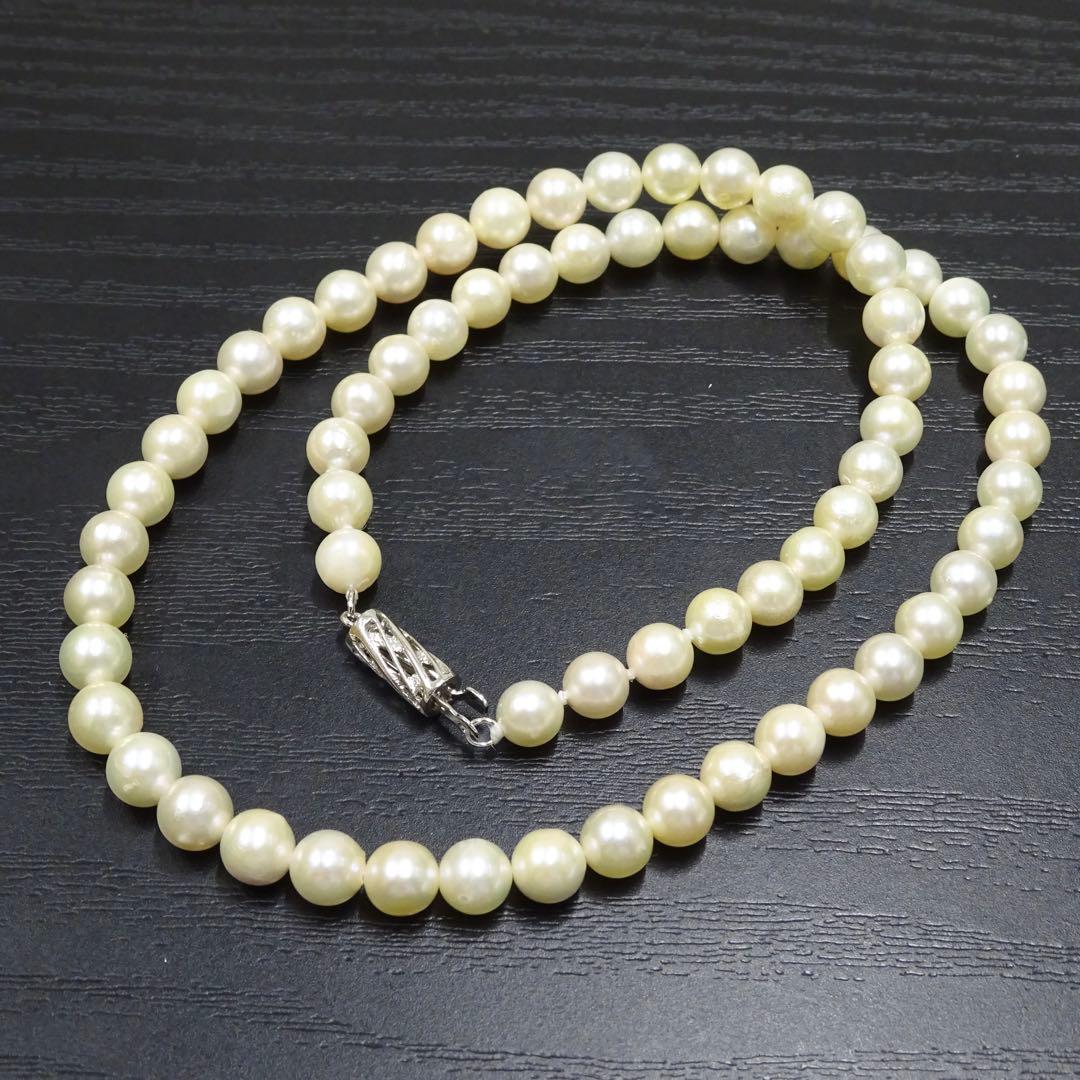 Akoya pearl necklace featuring 6.2mm genuine pearls on a 42cm strand