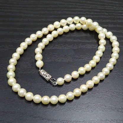 Akoya pearl necklace featuring 6.2mm genuine pearls on a 42cm strand