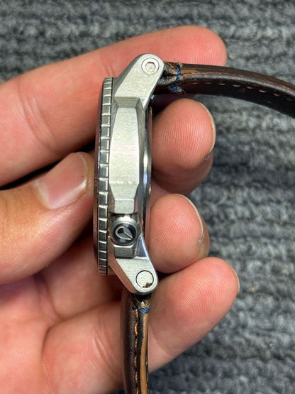 NIXON THE RANGER LEATHER Quartz Men's Watch — Japanese