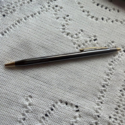 CROSS silver ballpoint pen set with metal body and leather case in original box