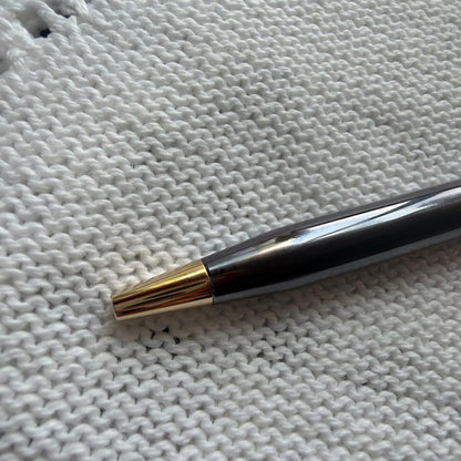 CROSS silver ballpoint pen set with metal body and leather case in original box