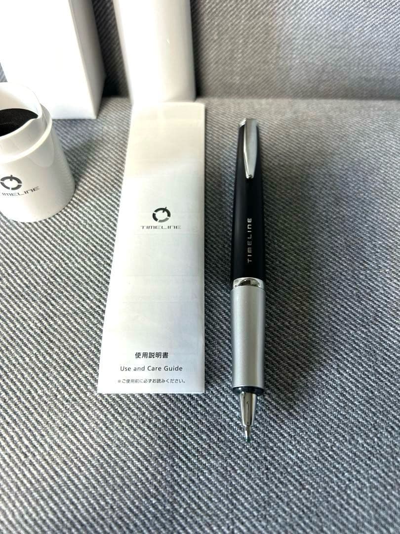 Unused Kyokuto Japan Journalist Club Pilot Timeline oil-based ballpoint pen in black and silver with pen tip cover and engraving