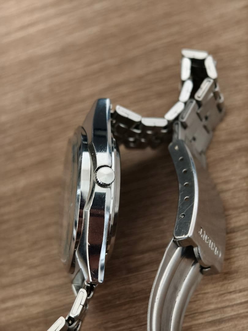 ORIENT V157-0BX0 Quartz Men's Watch — Japanese