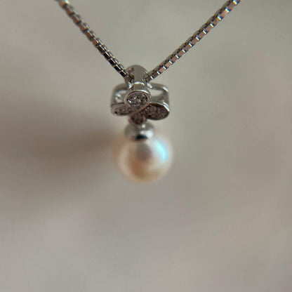 Uwajima Akoya 8.7mm single pearl necklace with butterfly motif on silver 925 chain