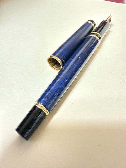 Pilot Pen GRANCE Blue Marble 14K fountain pen with blue marble barrel and gold accents