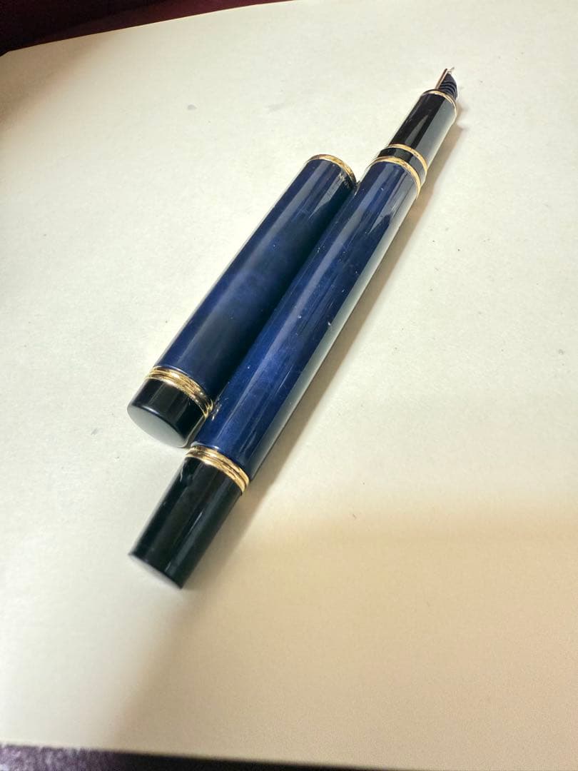 Pilot Pen GRANCE Blue Marble 14K fountain pen with blue marble barrel and gold accents