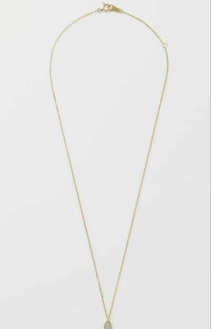 Agat K10 gold necklace with opal pendant measuring 0.6 x 0.4 cm on 40 cm chain