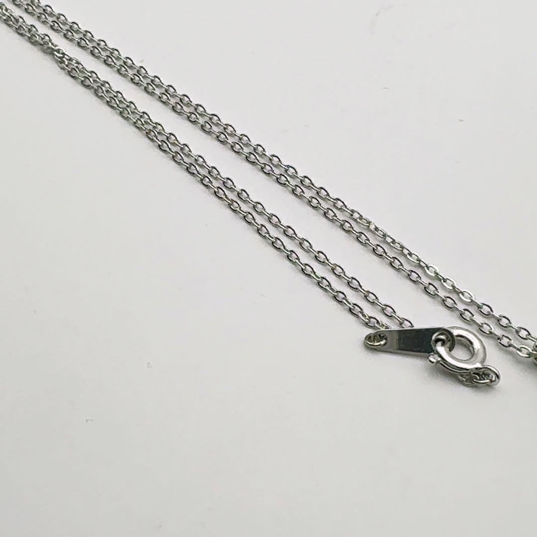 MIKIMOTO Necklace featuring 5mm pearls with 2.7cm pendant and 43cm chain in elegant design