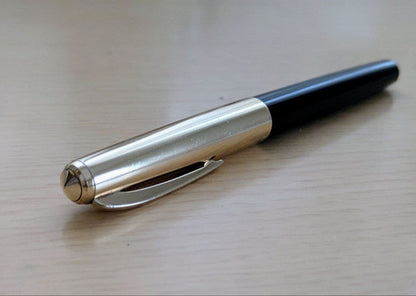 Pilot Super 100 fountain pen with 14K fine gold nib and cap with movable clip
