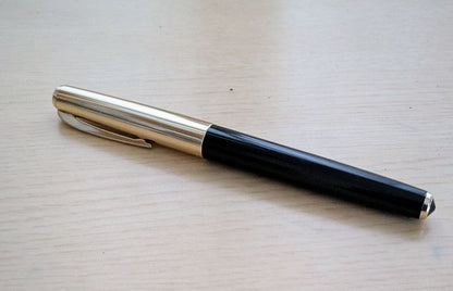 Pilot Super 100 fountain pen with 14K fine gold nib and cap with movable clip