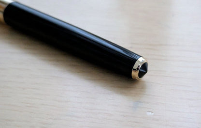 Pilot Super 100 fountain pen with 14K fine gold nib and cap with movable clip