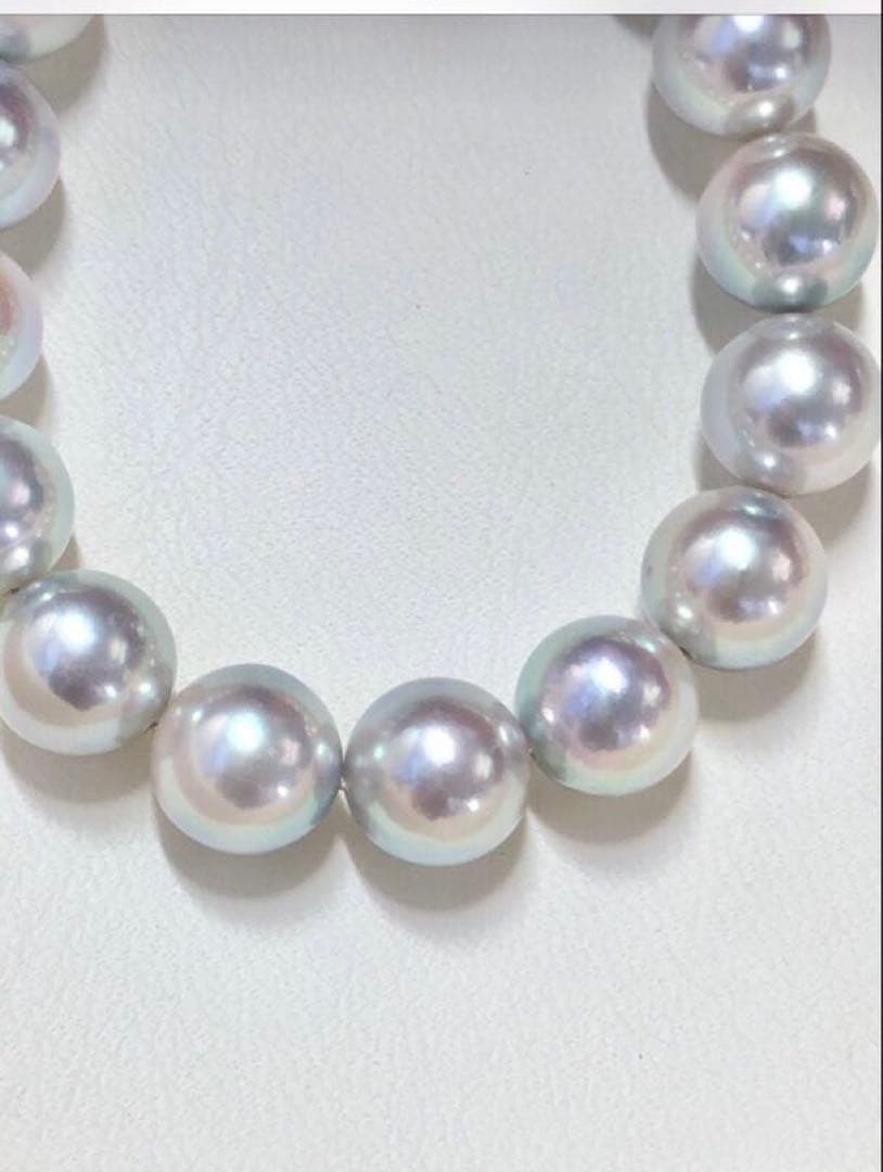 Akoya pearl necklace with light gray semi-round pearls sized 8.0-8.5mm, approximately 39cm long with certification