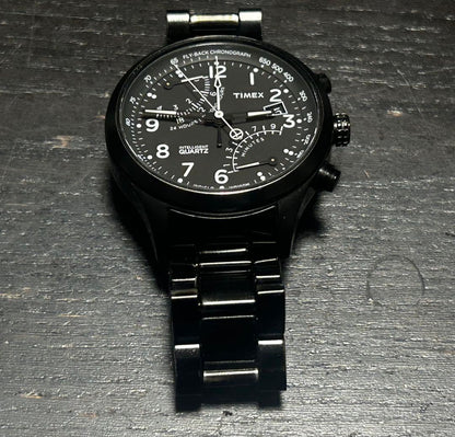 TIMEX TW2P60800 Quartz Men's Watch — Japanese