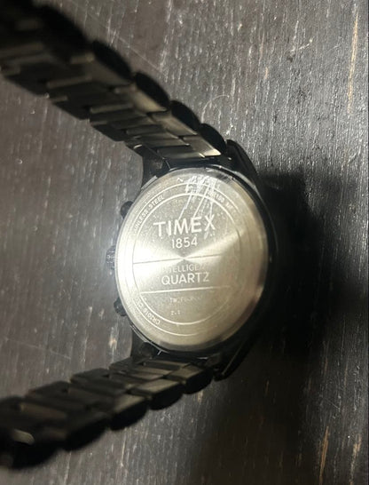 TIMEX TW2P60800 Quartz Men's Watch — Japanese