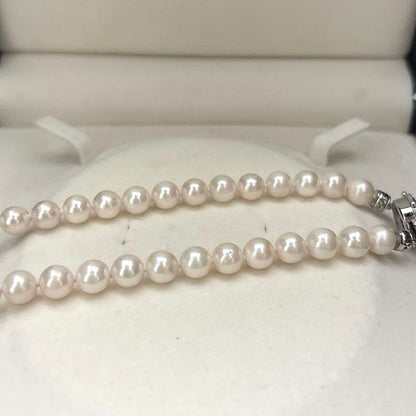 Aoyama white Akoya pearl necklace with round 7.0-7.5mm pearls and silver engraving