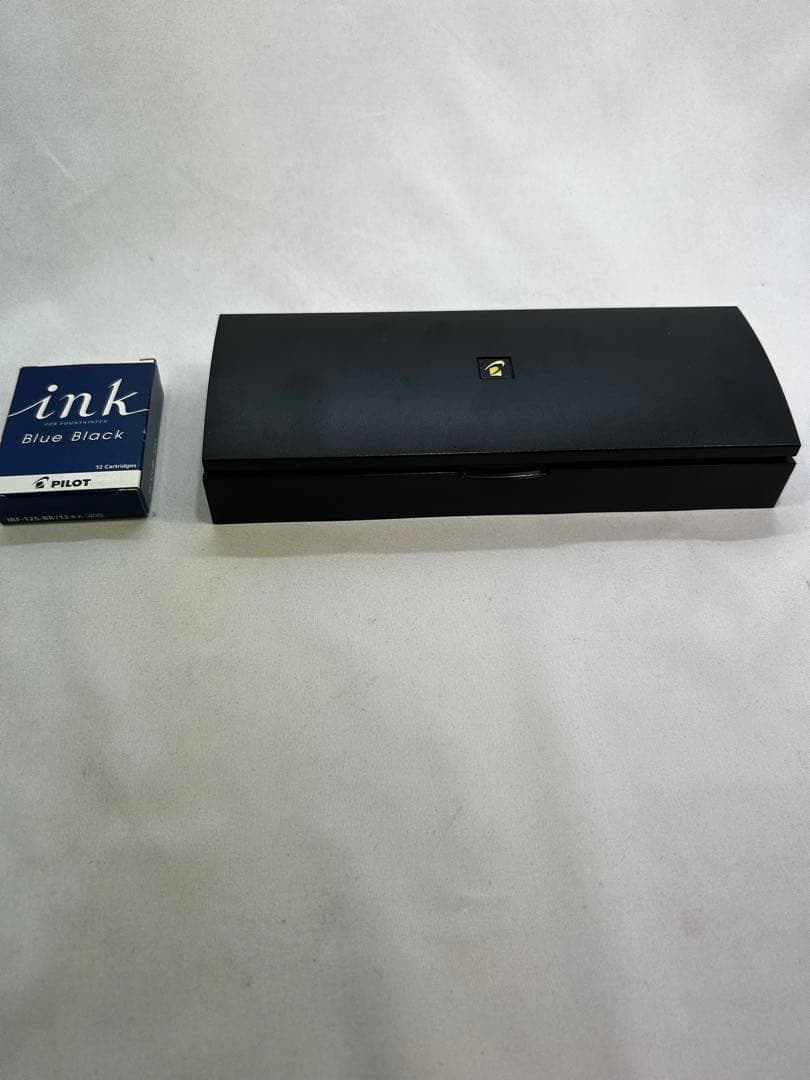 PILOT Black Fountain Pen with 14K gold decoration shown with black resin body and included case