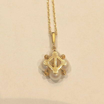 Mikimoto Flower Motif Pearl Diamond Necklace in K18 with approximately 40 cm chain