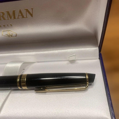 WATERMAN Expert Essential ballpoint pen in black and gold with twist mechanism and dedicated case