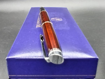 Waterman Metropolitan series metallic fountain pen with dedicated protective case