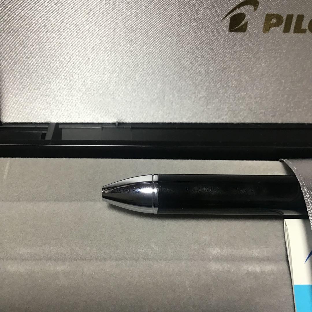 Multifunctional pilot pen and mechanical pencil dual writing instrument in black and silver finish