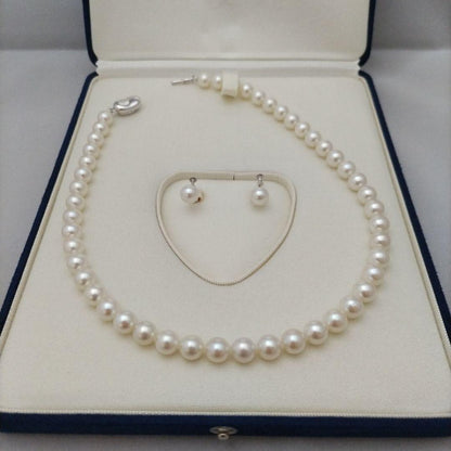 Uncolored Aurora Rose Akoya pearl necklace and matching earrings with pearls sized 8 to 8.5 mm